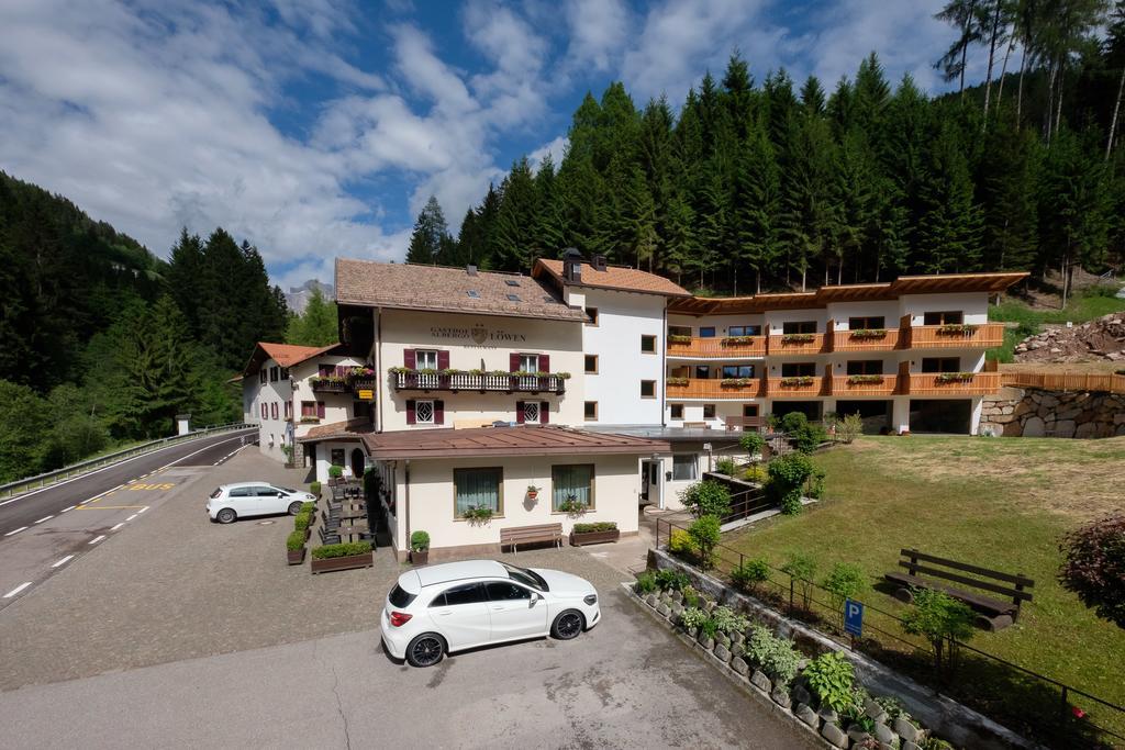 Gasthof Loewen ノーヴァ・レヴァンテ エクステリア 写真